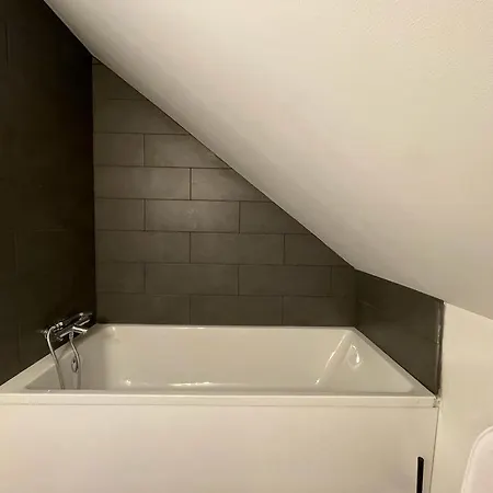 Сasa de vacaciones Jolie Maison Avec Jacuzzi 10 Pers, Parc Astérix